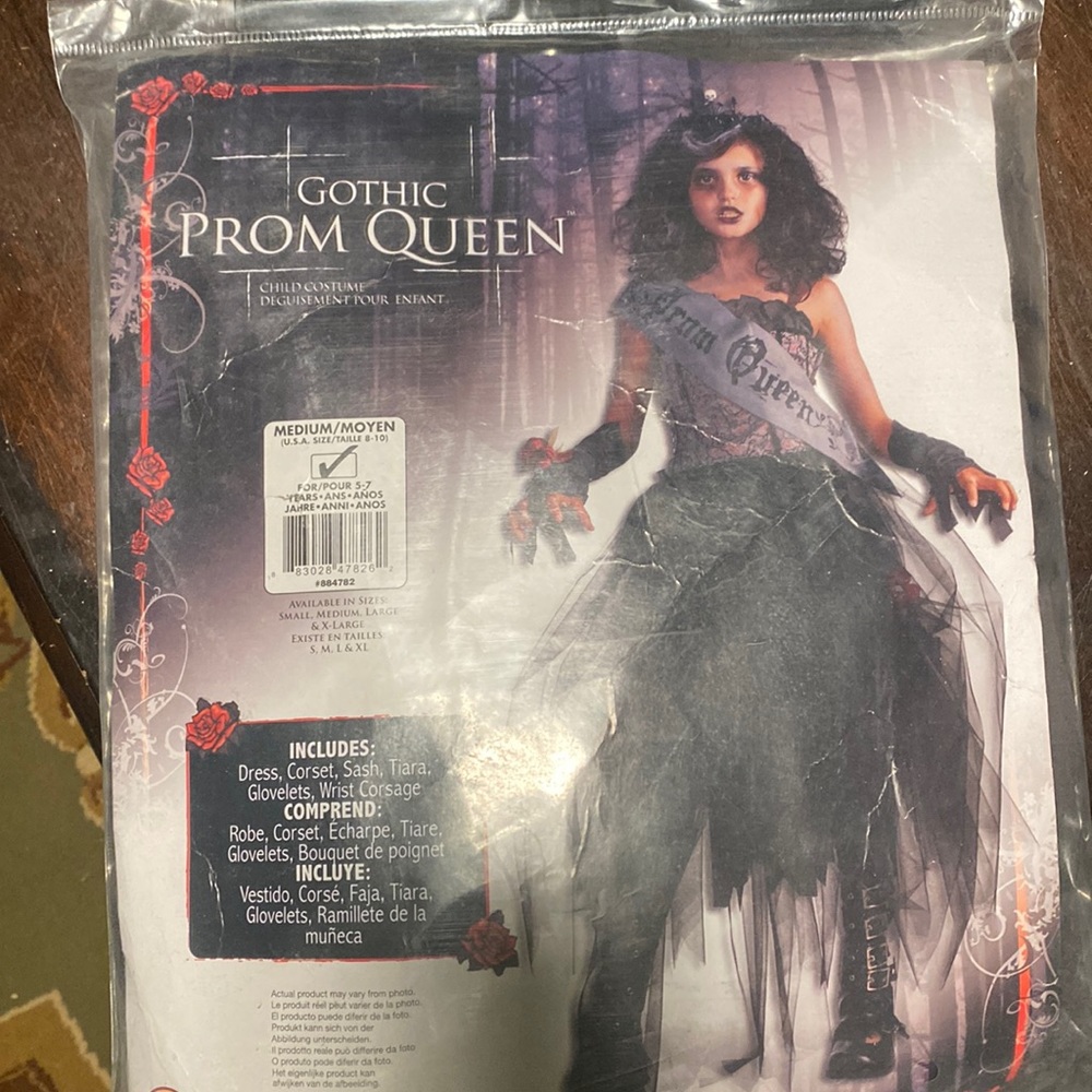 Gothic prom Queen costume for kids